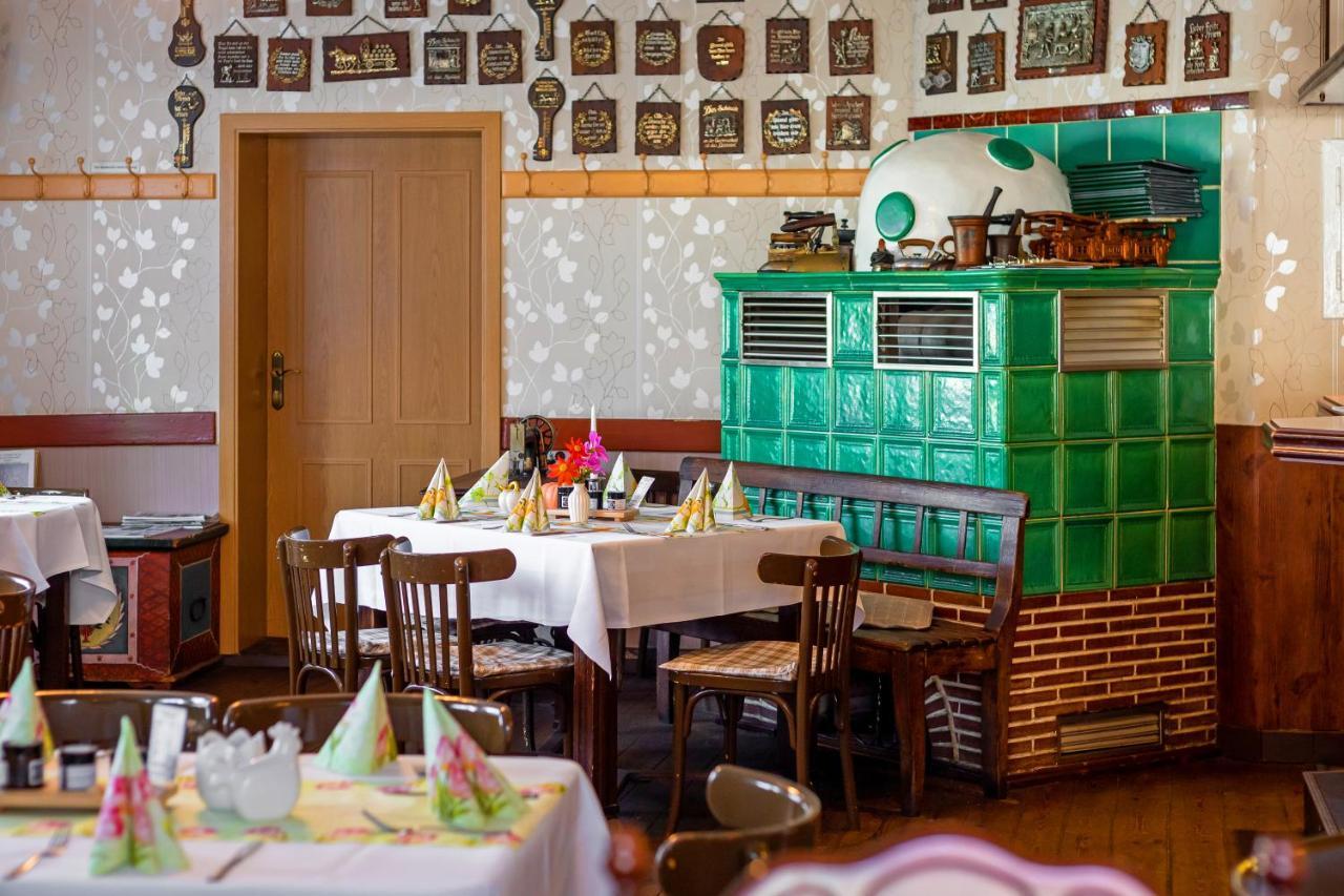 Gasthaus Stuckatz Dollenchen Exteriör bild